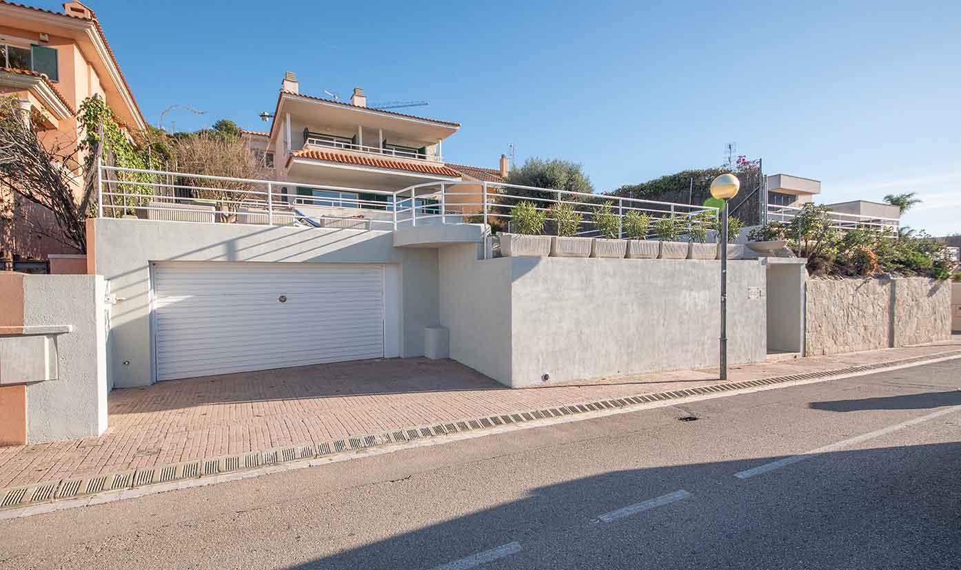 Villa Bali Sitges — Villa Camps rentals