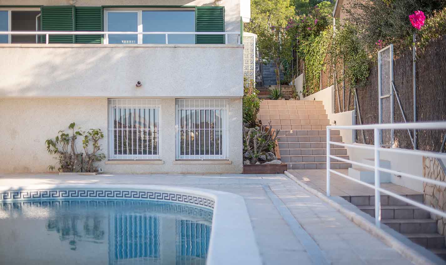 Villa Bali en Sitges - vacaciones en villa con piscina